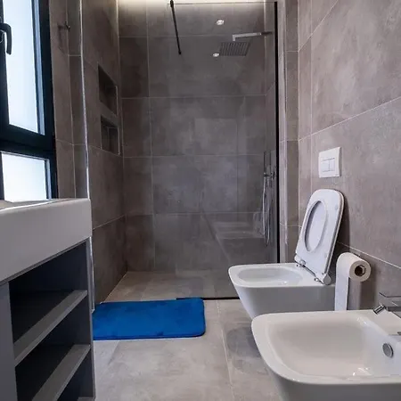 아파트 Apartament *